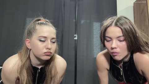 3_wildcats_princess_bertie_and_rebecca_spit_in_the_slaves_face_and-女神之家
