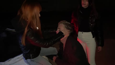 3_petite_princess_femdom_bratty_girls_roughly_public_dominate_an-女神之家