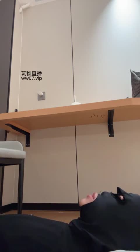 小X大王 棉袜脚深喉1-女神之家