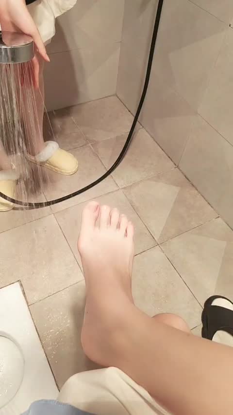 6228983501656430811_1744338981137-女神之家