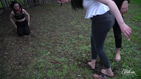 Introducing new Goddess with muddy feet humiliation-女神之家