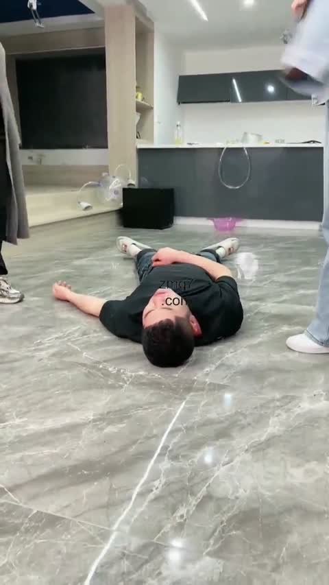 银儿 贱货全程被压迫-女神之家